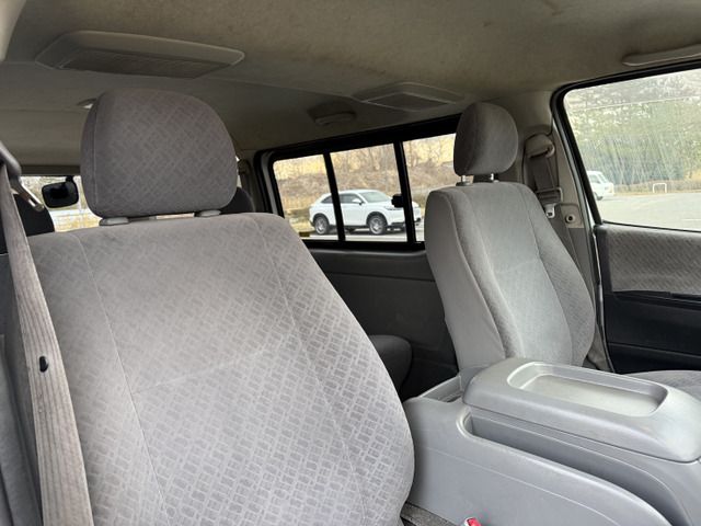 TOYOTA HIACE VAN 4WD 2009 Image 31