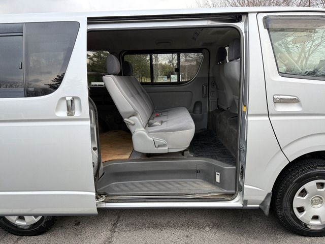 TOYOTA HIACE VAN 4WD 2009 Image 31