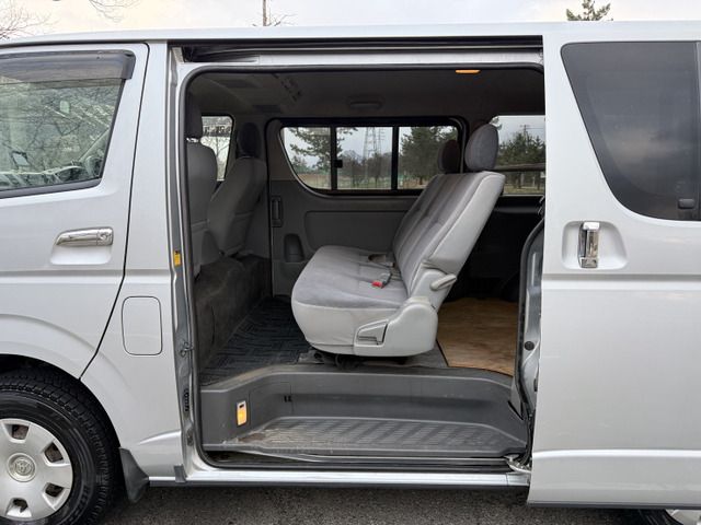 TOYOTA HIACE VAN 4WD 2009 Image 31