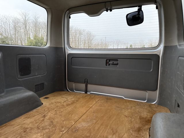 TOYOTA HIACE VAN 4WD 2009 Image 31