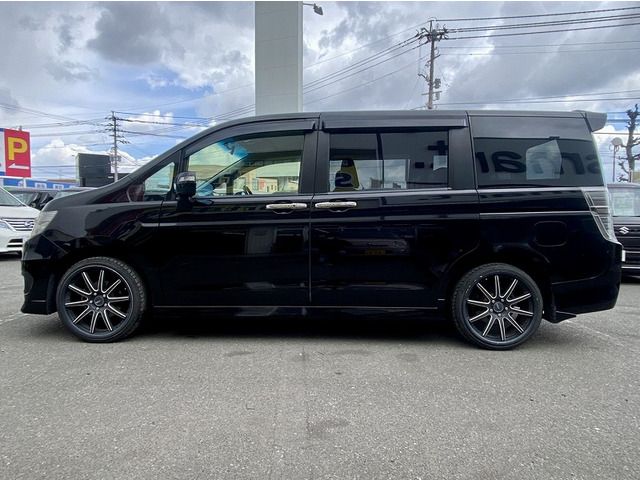 HONDA STEPWAGON SPADA 2012 Image 31