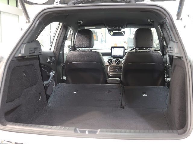 MERCEDES BENZ GLA CL 2018 Image 31