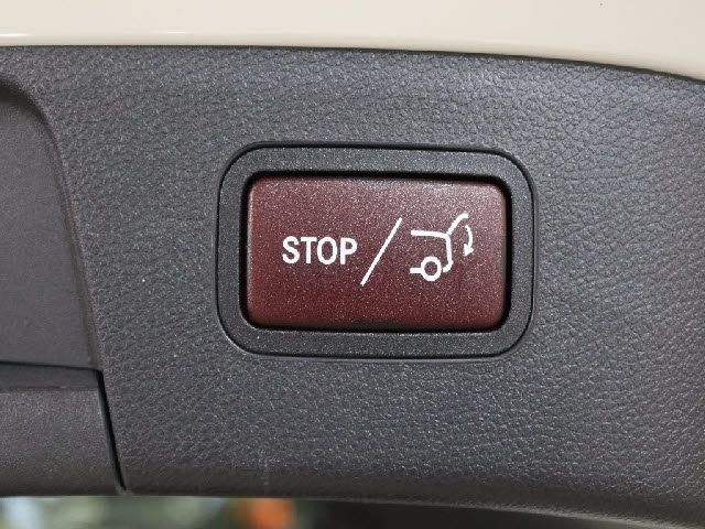 MERCEDES BENZ GLA CL 2018 Image 31