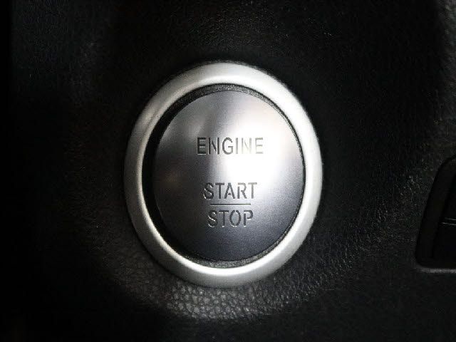 MERCEDES BENZ GLA CL 2018 Image 31