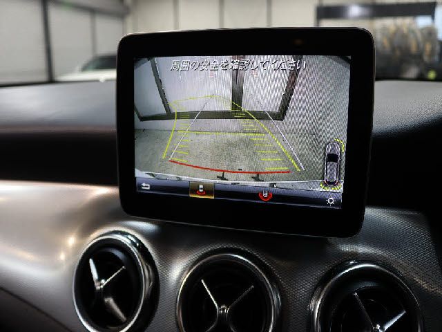 MERCEDES BENZ GLA CL 2018 Image 31