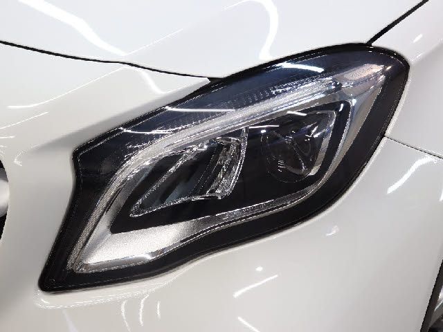 MERCEDES BENZ GLA CL 2018 Image 31