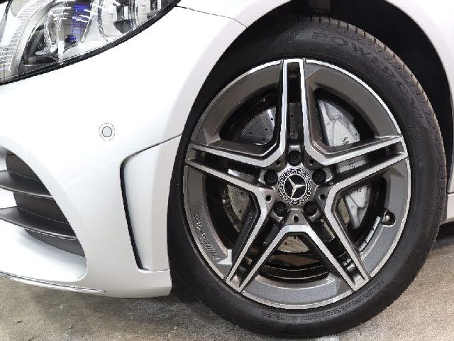 MERCEDES BENZ C CLAS 2018 Image 31