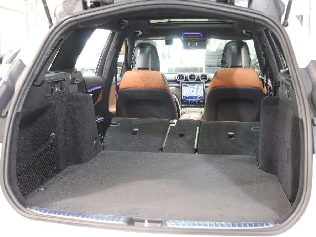 MERCEDES BENZ C CLAS 2023 Image 31