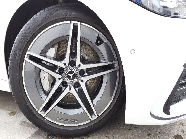 MERCEDES BENZ C CLAS 2023 Image 31