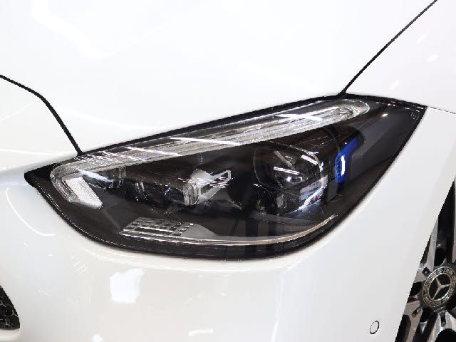 MERCEDES BENZ C CLAS 2023 Image 31