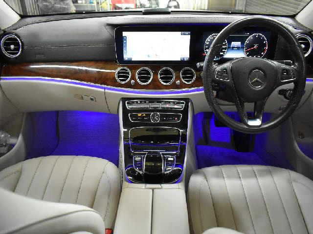 MERCEDES BENZ E CLAS 2017 Image 31