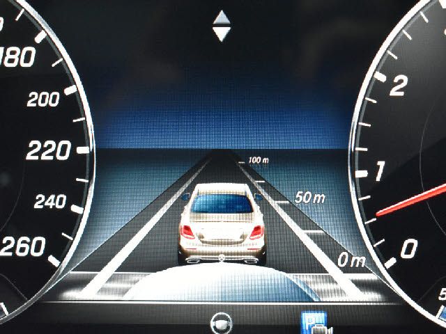 MERCEDES BENZ E CLAS 2017 Image 31