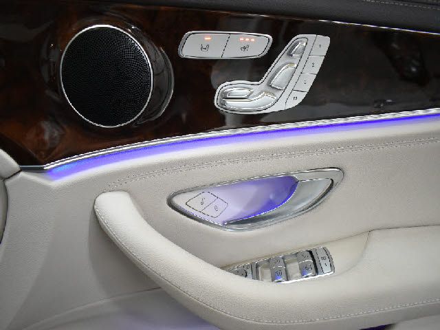 MERCEDES BENZ E CLAS 2017 Image 31