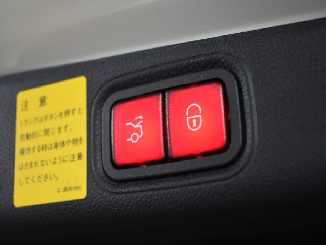 MERCEDES BENZ E CLAS 2017 Image 31