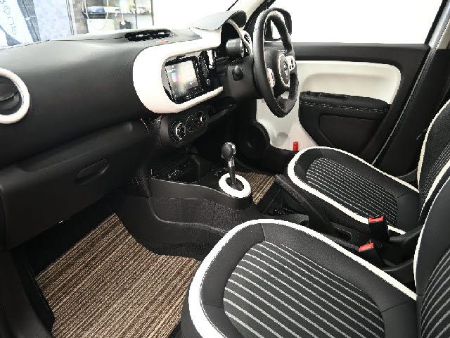 RENAULT TWINGO 2023 Image 31