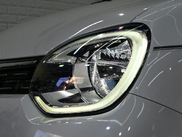 RENAULT TWINGO 2023 Image 31