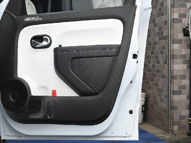 RENAULT TWINGO 2023 Image 31