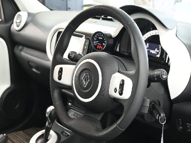 RENAULT TWINGO 2023 Image 31