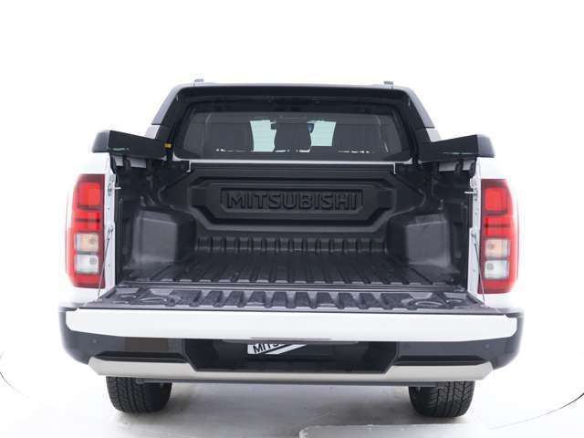 MITSUBISHI TRITON 2024 Image 31