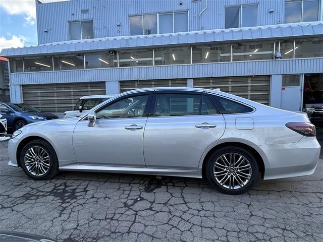 TOYOTA CROWN SEDAN HYBRID 4 2020 Image 31