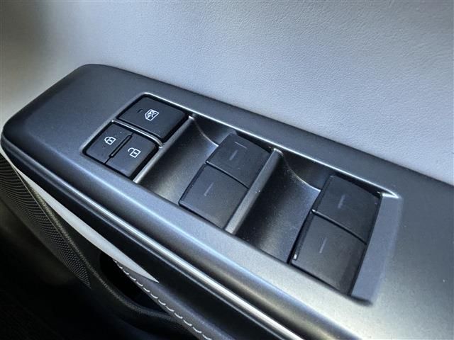 TOYOTA CROWN SEDAN HYBRID 4 2020 Image 31