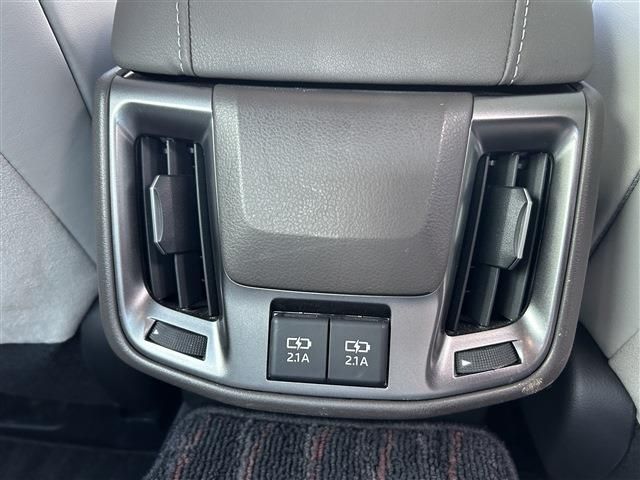 TOYOTA CROWN SEDAN HYBRID 4 2020 Image 31