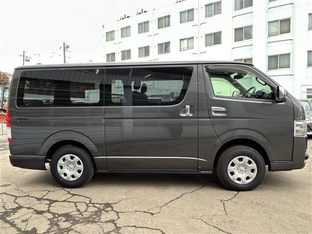 TOYOTA HIACE VAN 4WD 2020 Image 31