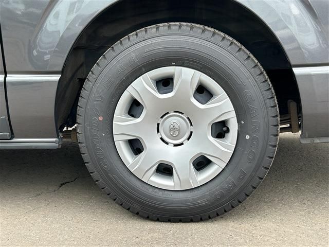 TOYOTA HIACE VAN 4WD 2020 Image 31