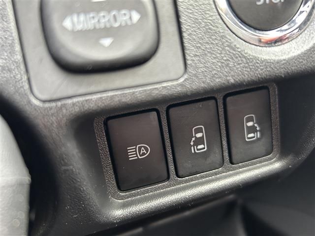 TOYOTA HIACE VAN 4WD 2020 Image 31