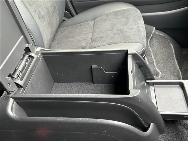 TOYOTA HIACE VAN 4WD 2020 Image 31