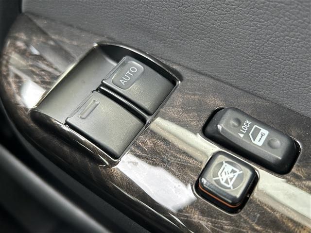 TOYOTA HIACE VAN 4WD 2020 Image 31