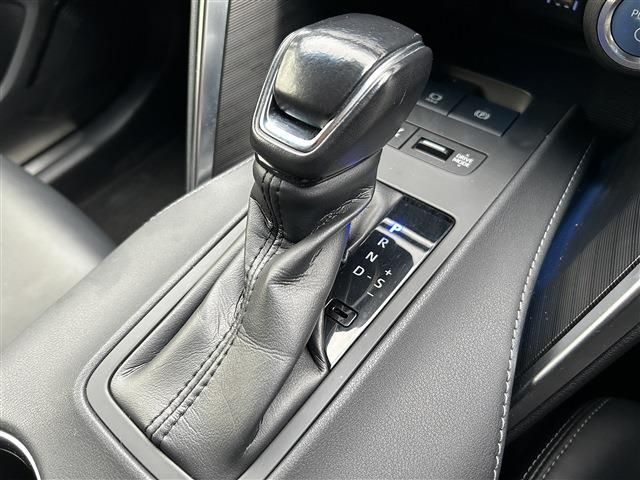 TOYOTA HARRIER HYBRID 2020 Image 31