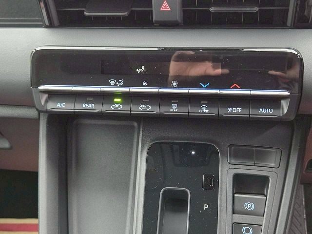 TOYOTA NOAH HYBRID 2025 Image 31