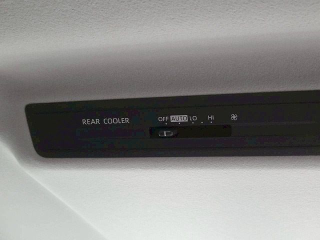 TOYOTA NOAH HYBRID 2025 Image 31