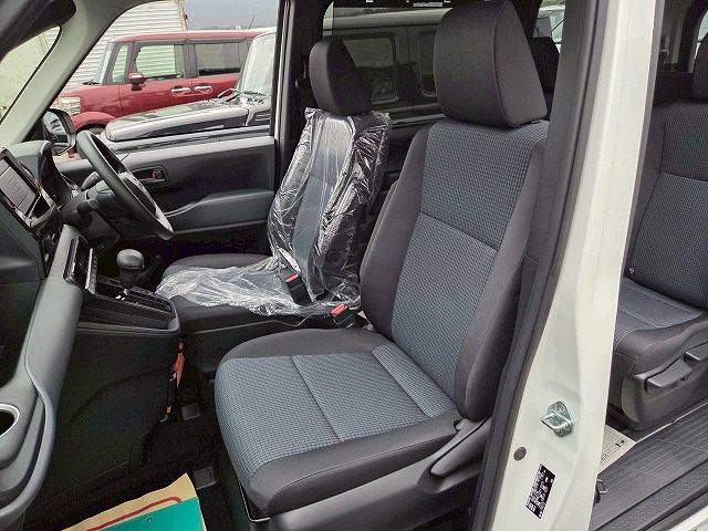 TOYOTA NOAH HYBRID 2025 Image 31