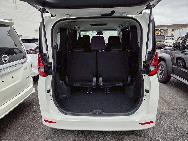 TOYOTA NOAH HYBRID 2025 Image 31