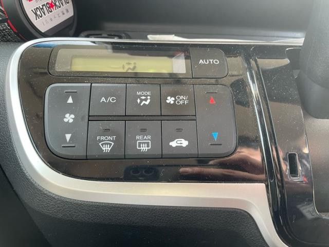 HONDA N BOX 2017 Image 31