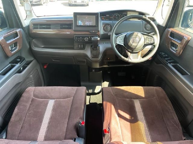 HONDA N BOX 2019 Image 31