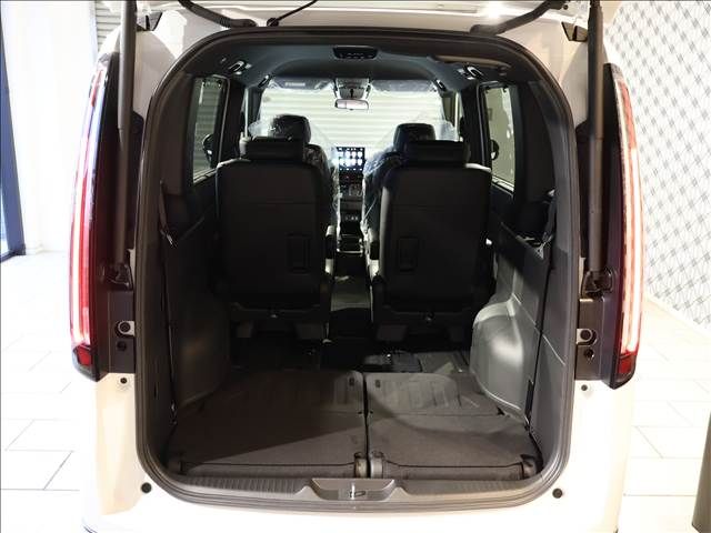 HONDA STEPWAGON E:HEV SPAD 2026 Image 31