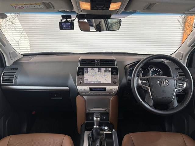 TOYOTA LANDCRUISER PRADO 2022 Image 31