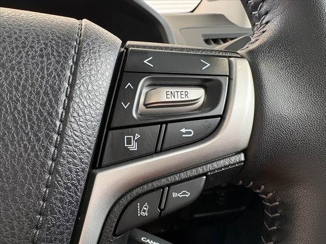 TOYOTA LANDCRUISER PRADO 2022 Image 31