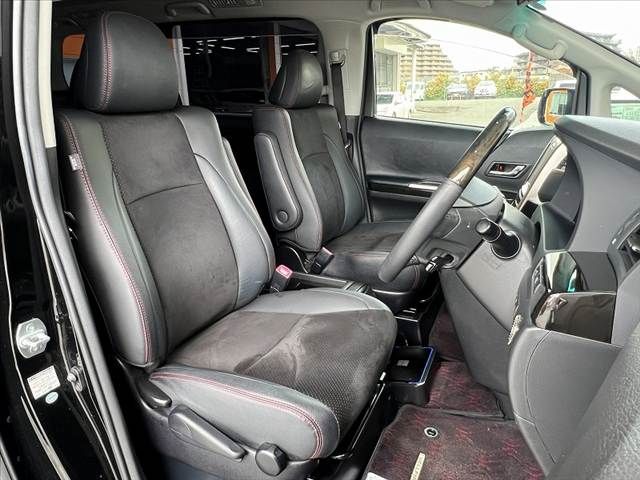 TOYOTA VELLFIRE 2013 Image 31