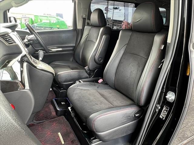 TOYOTA VELLFIRE 2013 Image 31