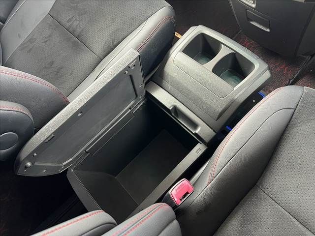 TOYOTA VELLFIRE 2013 Image 31