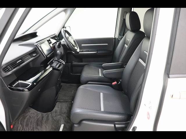 HONDA STEPWAGON SPADA 2017 Image 31