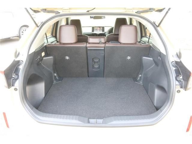 TOYOTA YARIS CROSS HYBRID 2021 Image 31