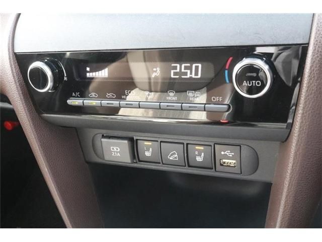 TOYOTA YARIS CROSS HYBRID 2021 Image 31