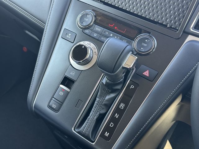 MITSUBISHI DELICA D:5 4WD 2026 Image 31