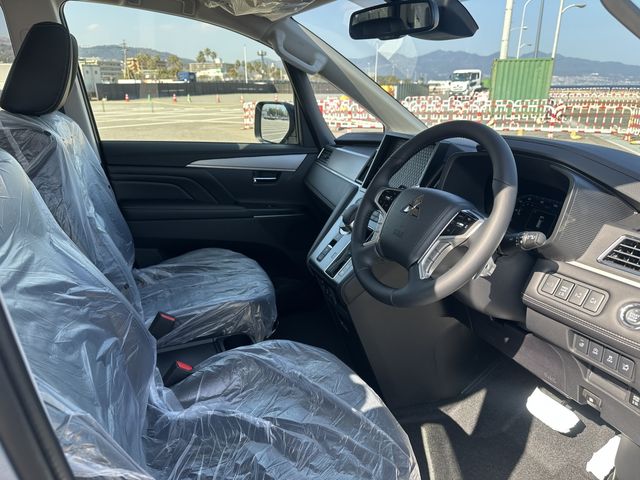 MITSUBISHI DELICA D:5 4WD 2026 Image 31