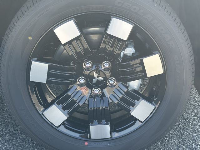 MITSUBISHI DELICA D:5 4WD 2026 Image 31